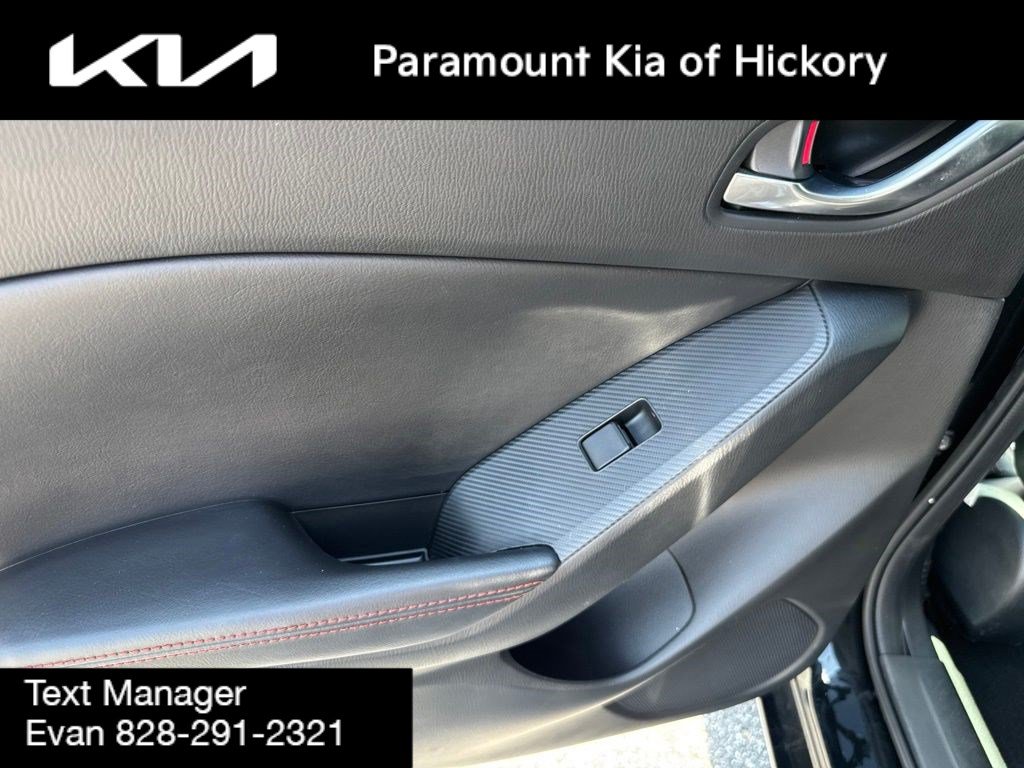 Used 2015 MAZDA MAZDA3 s Grand Touring FWD image 12