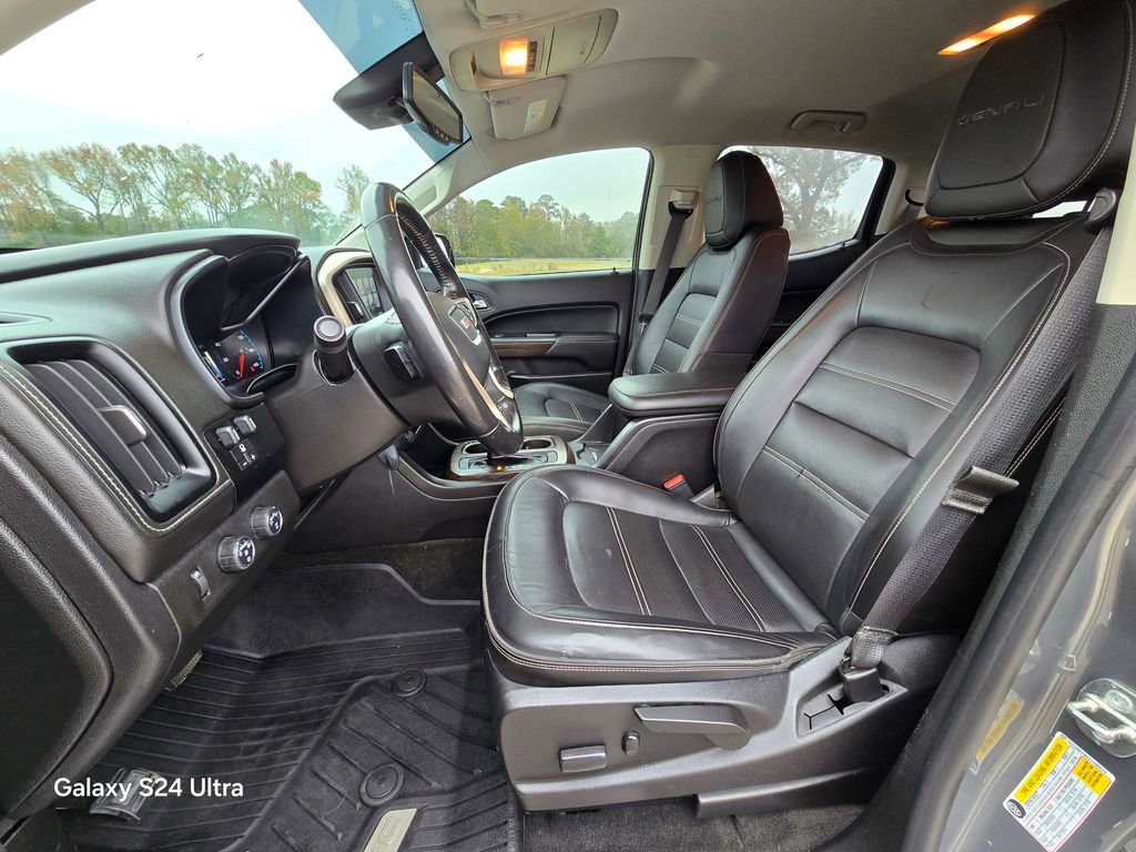 Used 2018 GMC Canyon Denali image 12