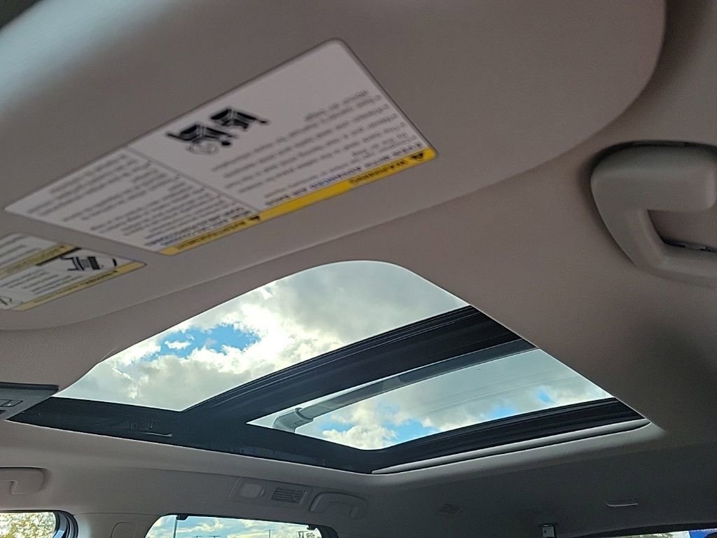 Used 2023 Nissan Pathfinder Platinum w/ Cargo Package image 48