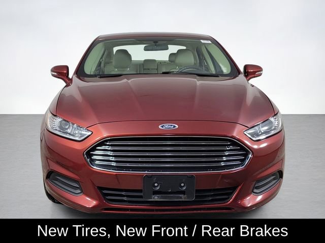 Used 2014 Ford Fusion SE image 8