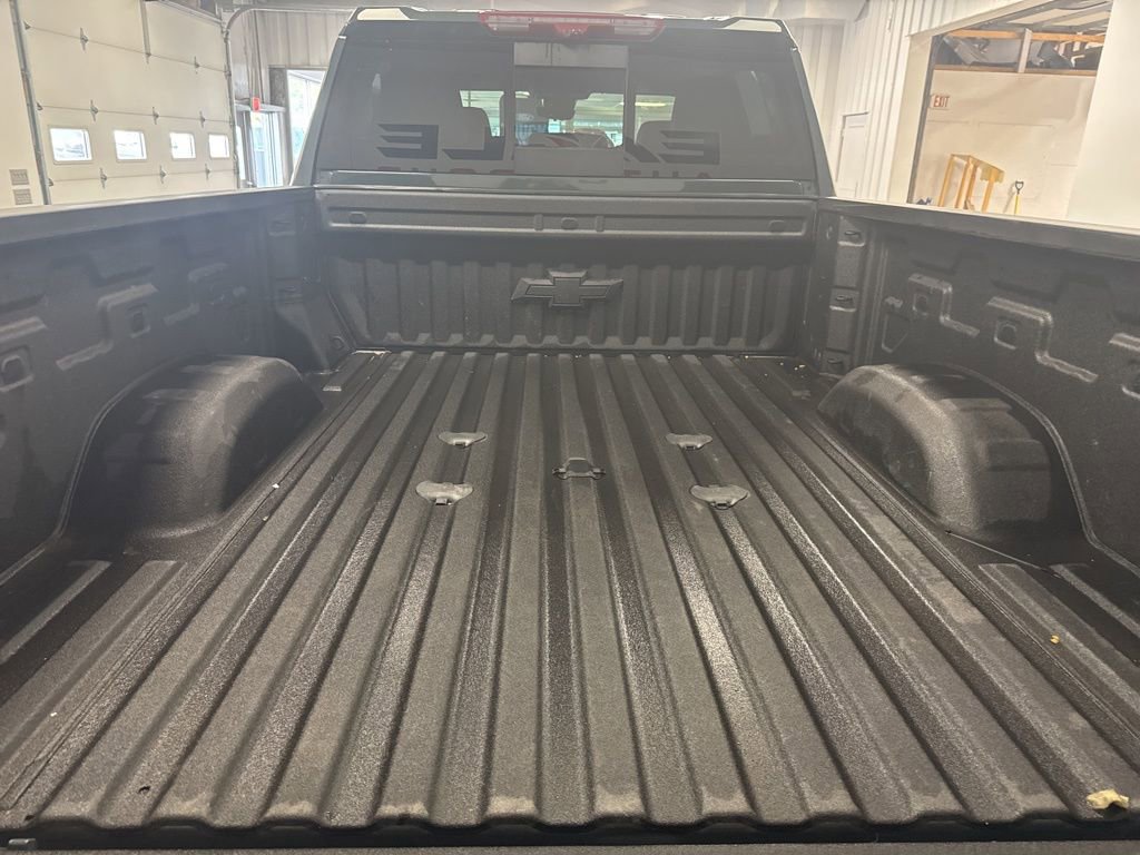 Used 2025 Chevrolet Silverado 2500 LTZ w/ LTZ Premium Package AWD/4WD image 30