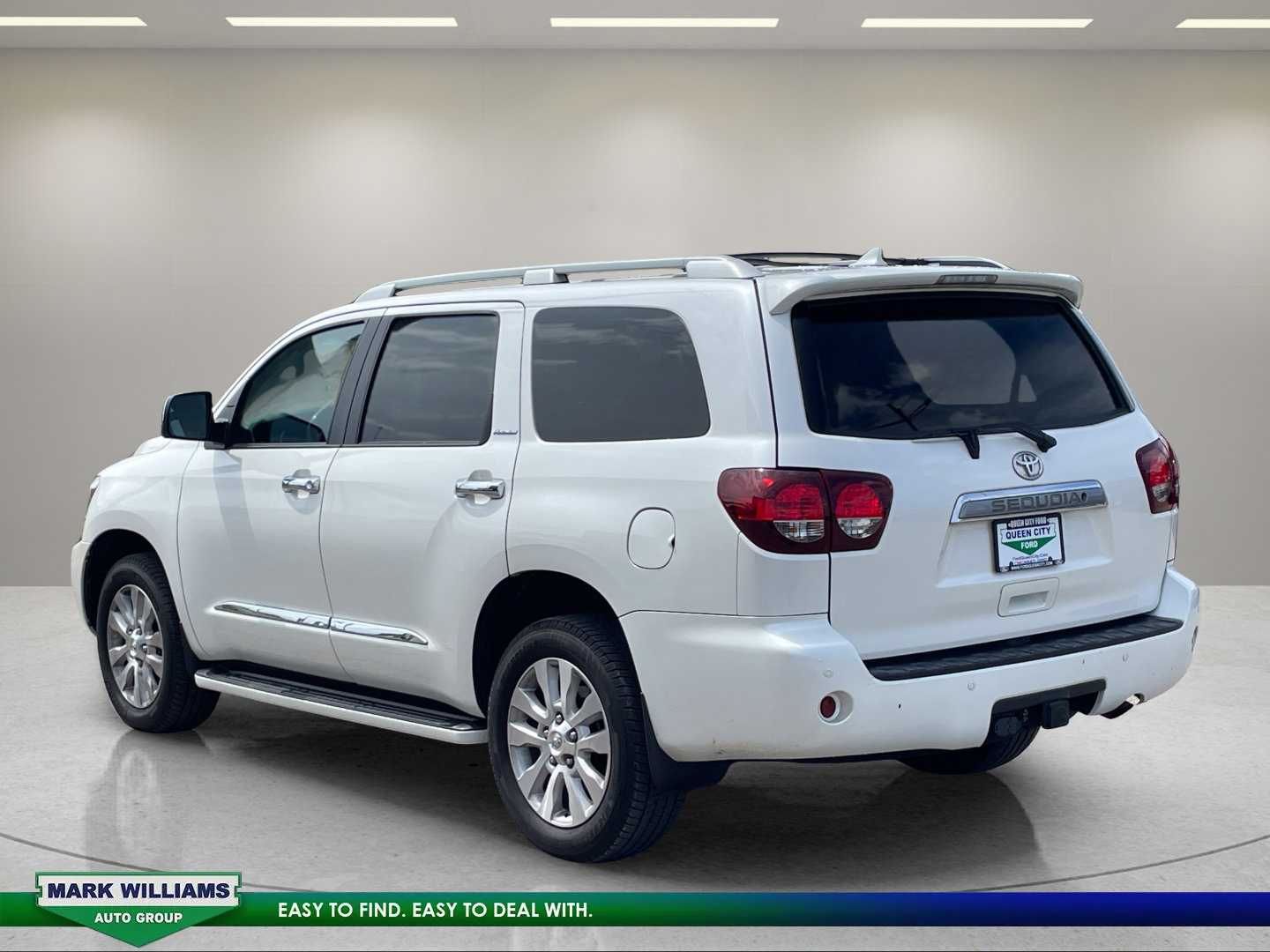 Used 2018 Toyota Sequoia Platinum AWD/4WD image 6