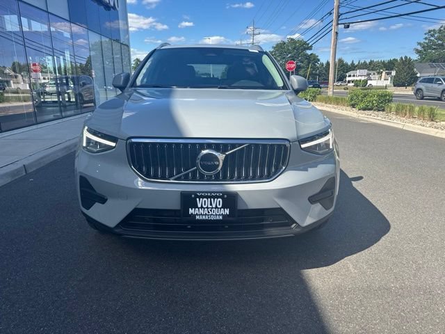 Certified 2025 Volvo XC40 B5 Core AWD/4WD image 7