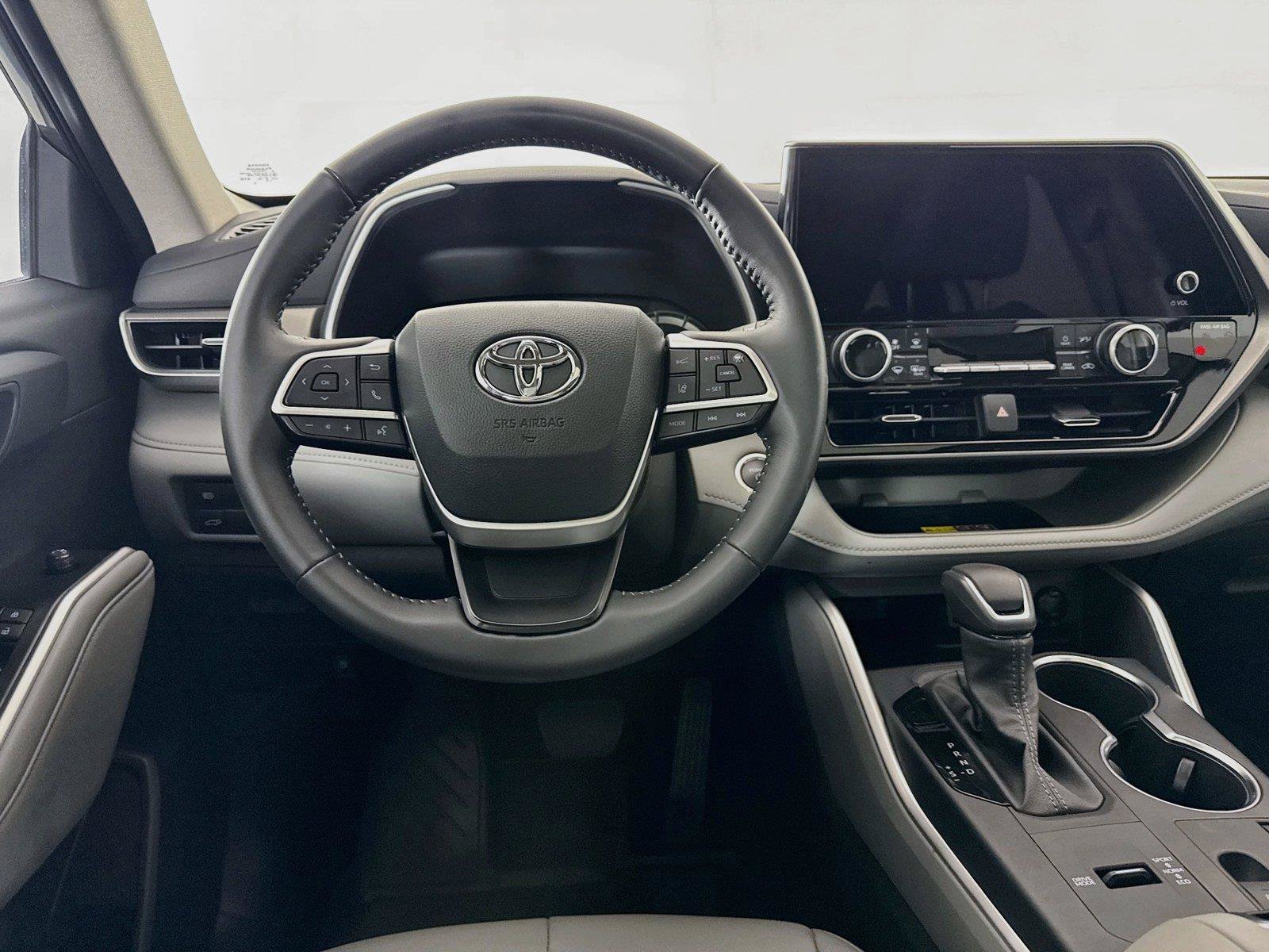 Certified 2026 Toyota Highlander XLE AWD/4WD image 32