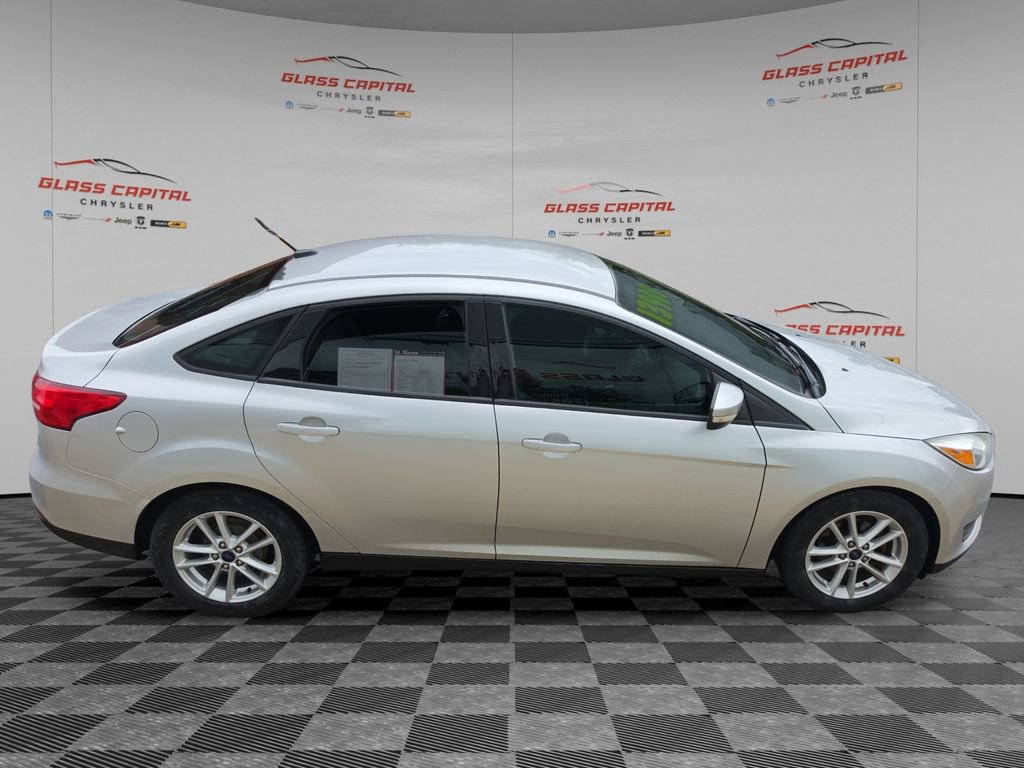 Used 2016 Ford Focus SE FWD image 8