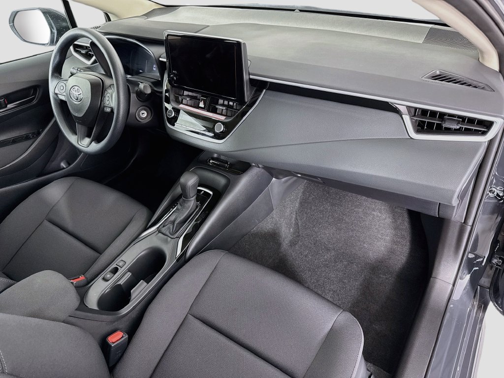 Used 2026 Toyota Corolla LE w/ Carpet Mat Package (TMS) FWD image 17