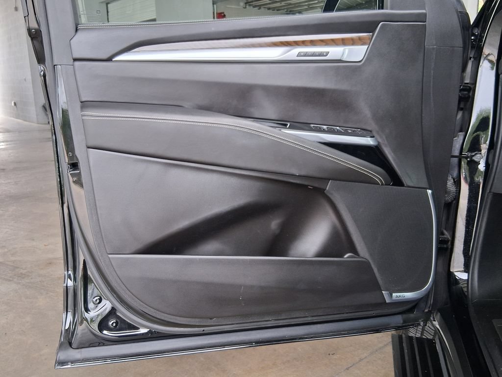 Certified 2025 Cadillac Escalade ESV Sport Platinum w/ LPO, Floor Liner Package AWD/4WD image 19