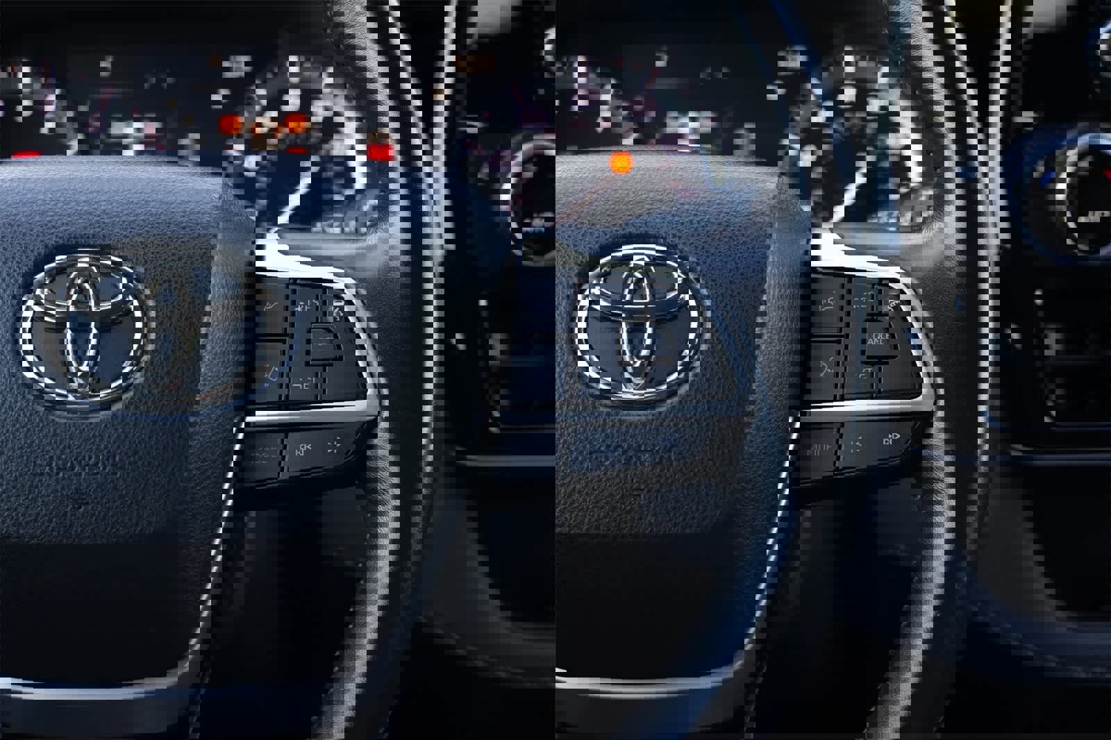 Used 2022 Toyota Highlander XLE image 11