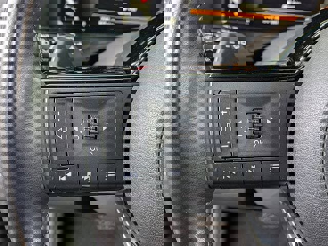 Used 2022 Nissan Pathfinder Platinum w/ Cargo Package image 19