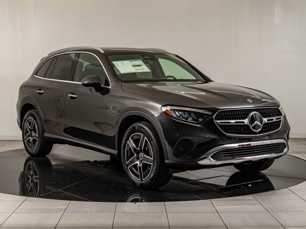 New 2026 Mercedes-Benz GLC 300 4MATIC image 3