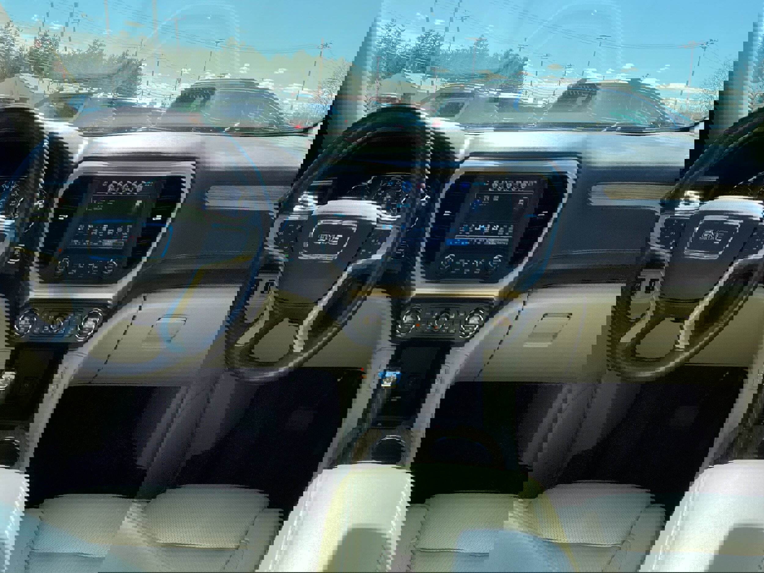 Used 2018 GMC Acadia Denali w/ Technology Package image 4