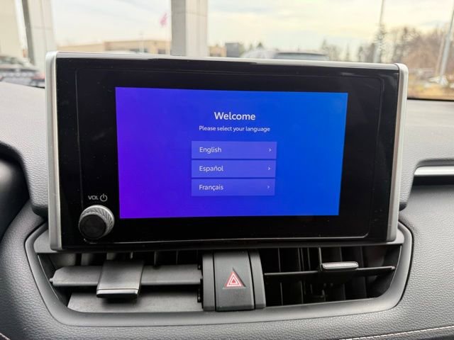 Used 2025 Toyota RAV4 XLE image 15