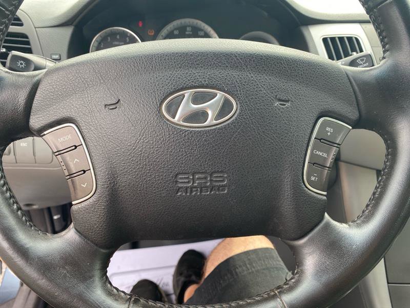 Used 2010 Hyundai Sonata SE image 12