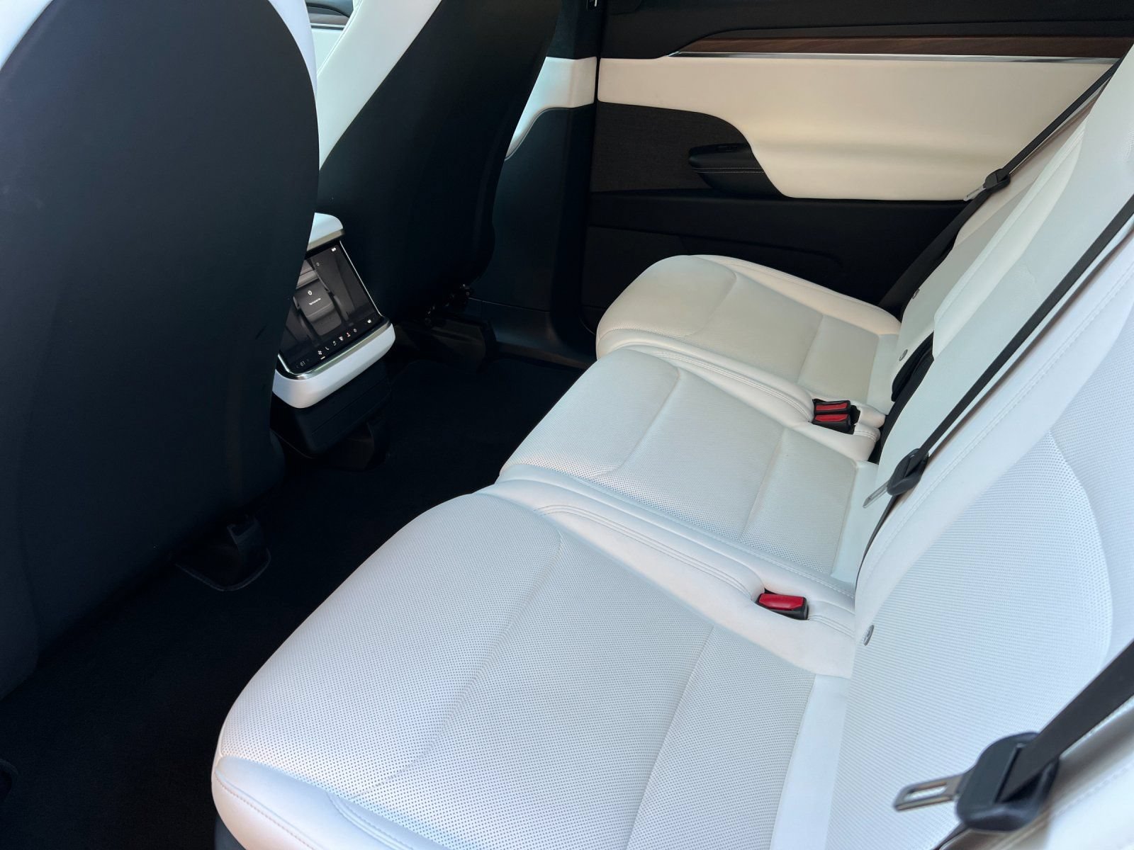 Used 2023 Tesla Model X AWD/4WD image 12