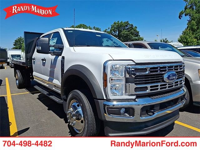 New 2025 Ford F550 4x4 Crew Cab Super Duty image 1