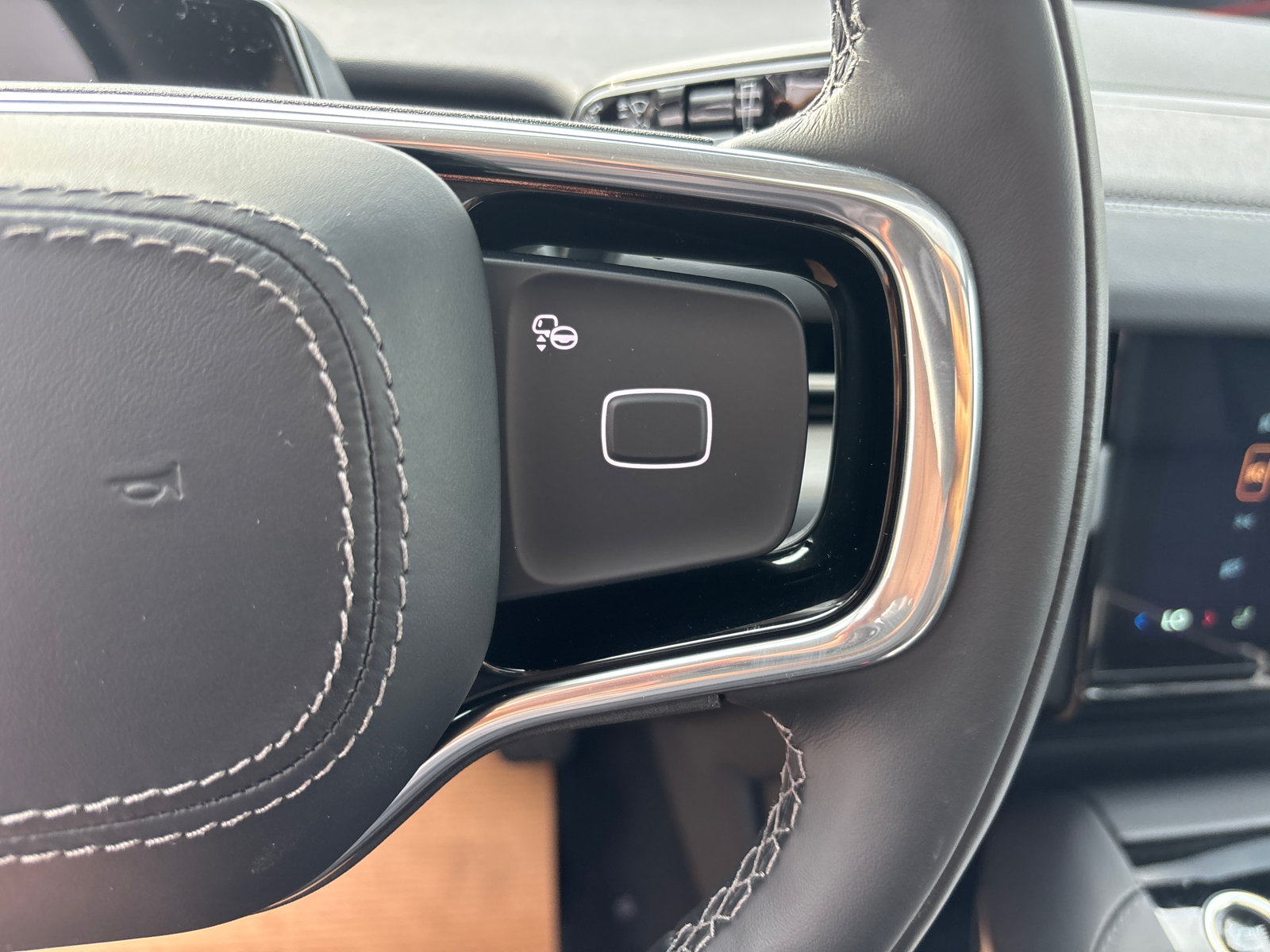New 2026 Lincoln Navigator Reserve AWD/4WD image 17