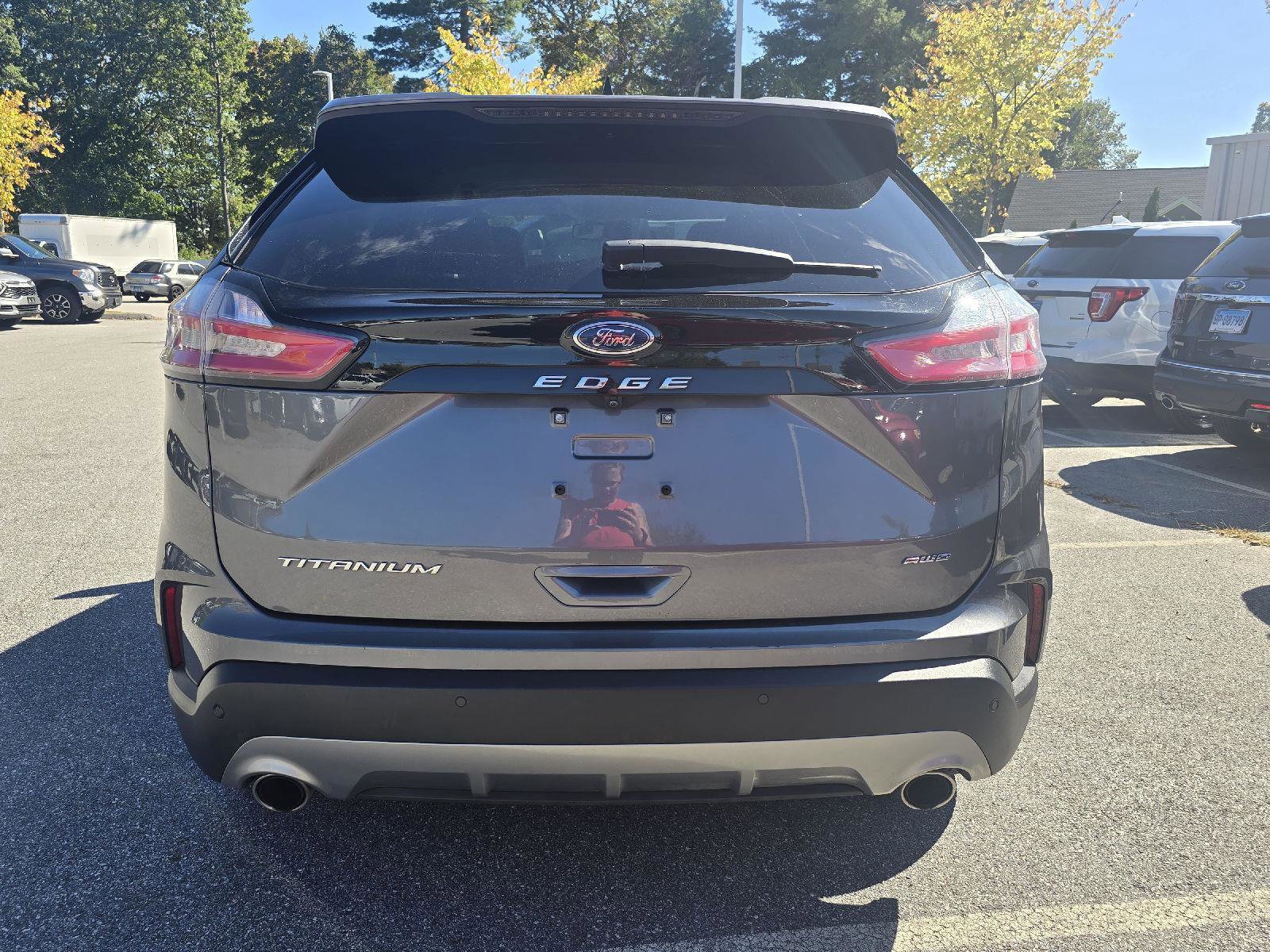 Used 2023 Ford Edge Titanium image 4