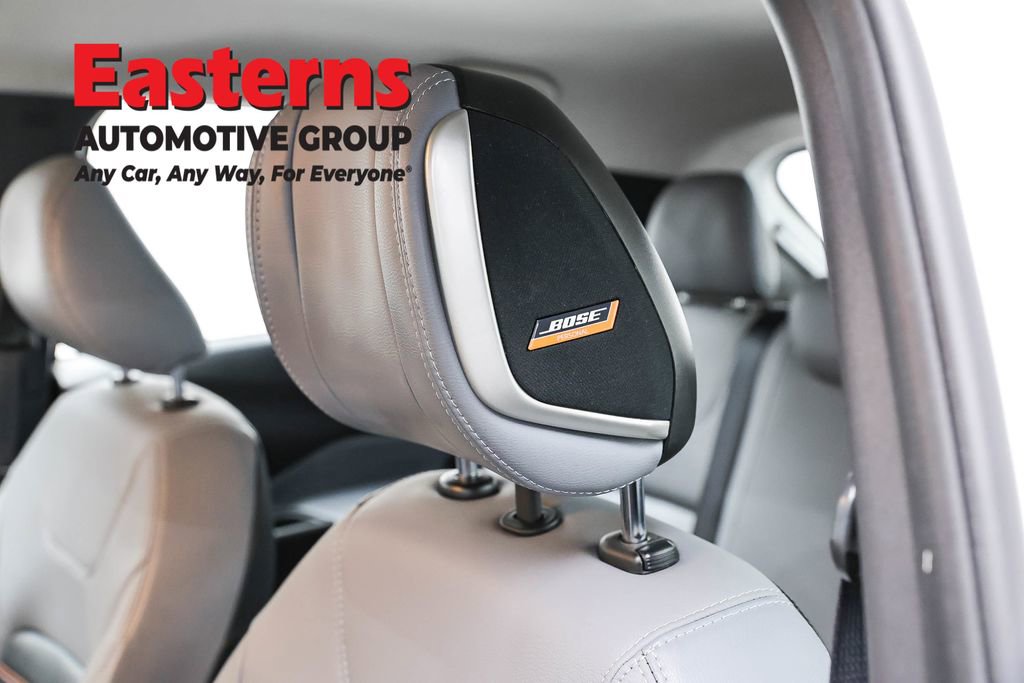 Used 2023 Nissan Kicks SR w/ SR Premium Package image 37