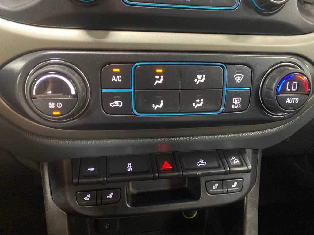 Used 2016 Chevrolet Colorado Z71 AWD/4WD image 16