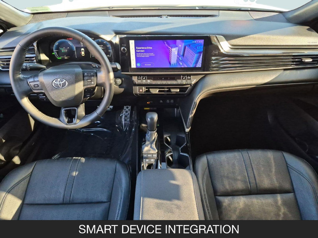 Used 2025 Toyota Camry XSE FWD image 12