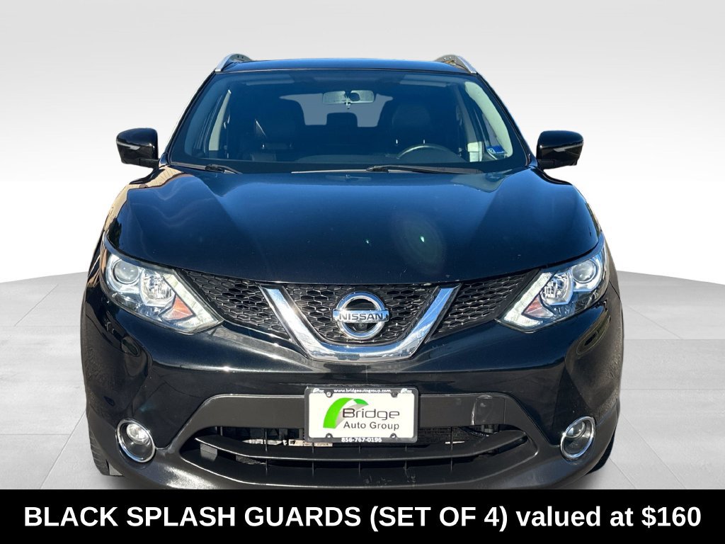 Used 2017 Nissan Rogue Sport SL AWD/4WD image 2