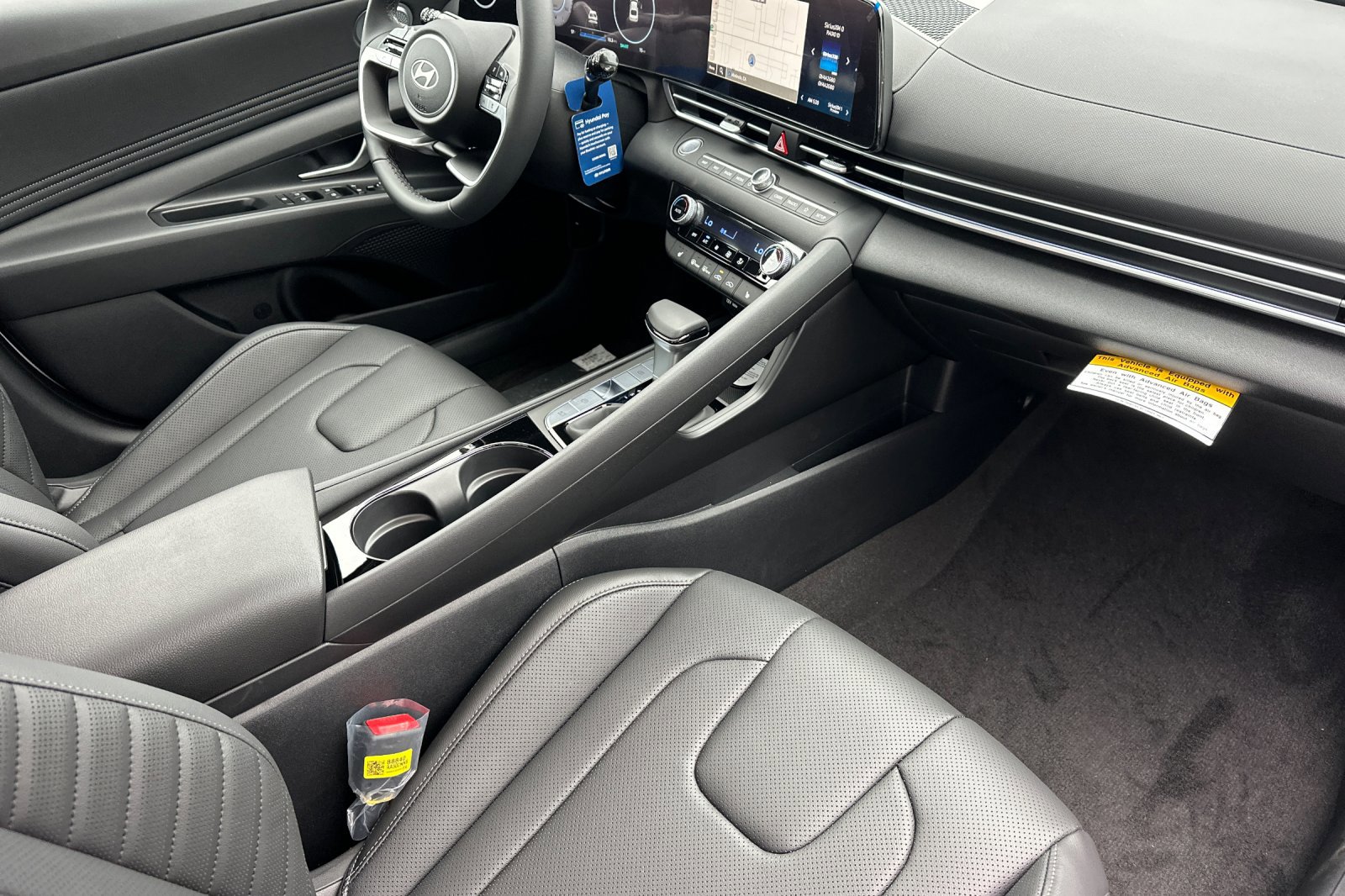 New 2026 Hyundai Elantra Limited FWD image 15