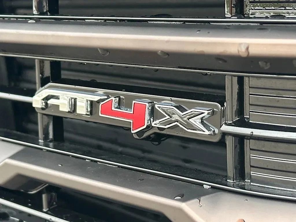 New 2026 GMC Sierra 1500 AT4X w/ LPO, Black Badging Package image 14