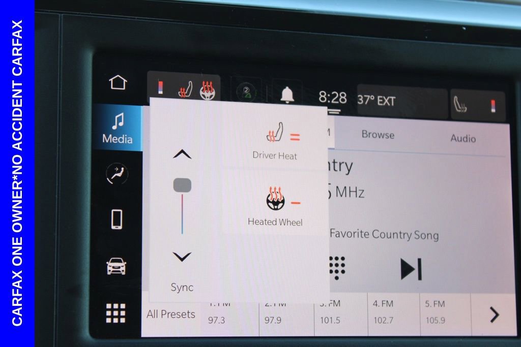 Used 2023 Chrysler Voyager LX image 40