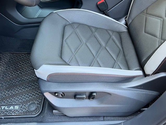 New 2026 Volkswagen Atlas Peak Edition image 33