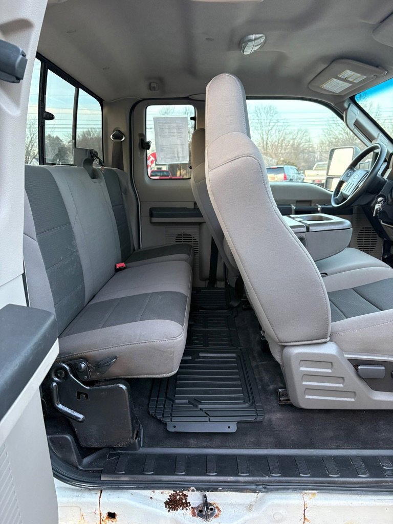 Used 2010 Ford F250 4x4 SuperCab Super Duty image 12