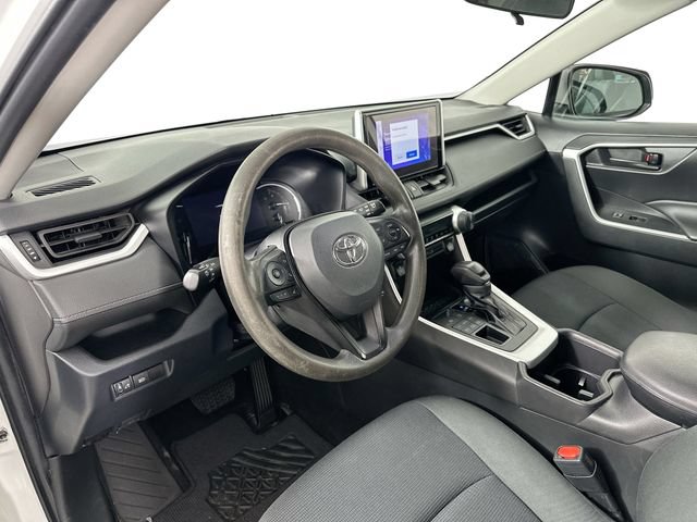 Used 2023 Toyota RAV4 LE AWD/4WD image 10