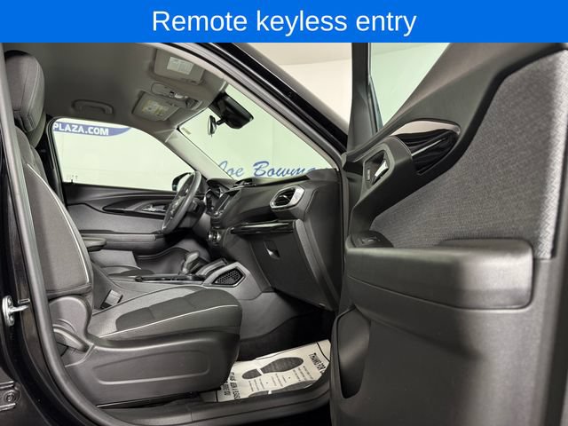 Used 2023 Chevrolet TrailBlazer LT AWD/4WD image 17