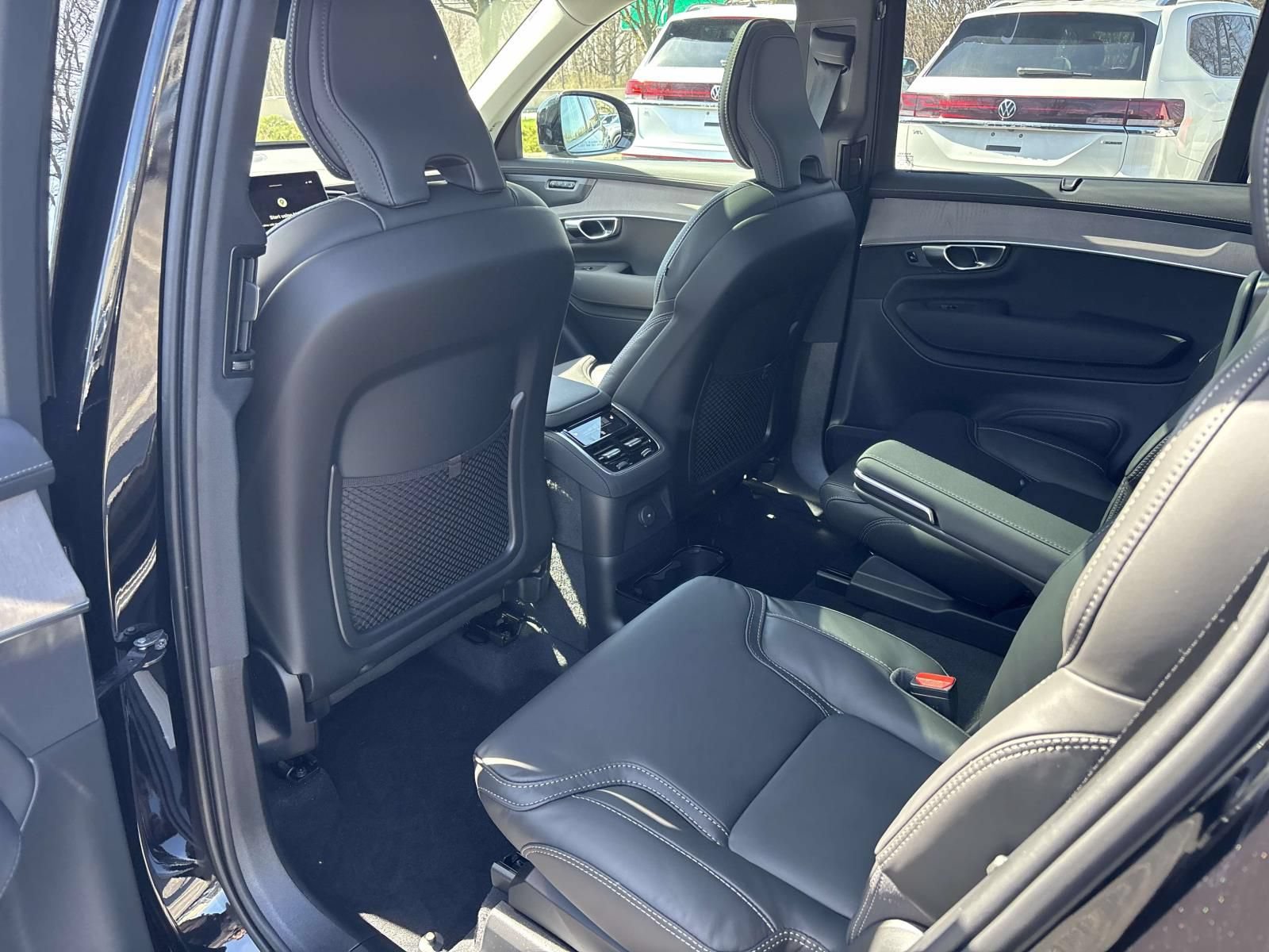 New 2026 Volvo XC90 T8 Ultra w/ Protection Package Premier AWD/4WD image 27