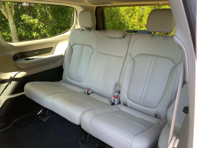 Used 2022 Jeep Wagoneer Series III w/ Premium Group I AWD/4WD image 10