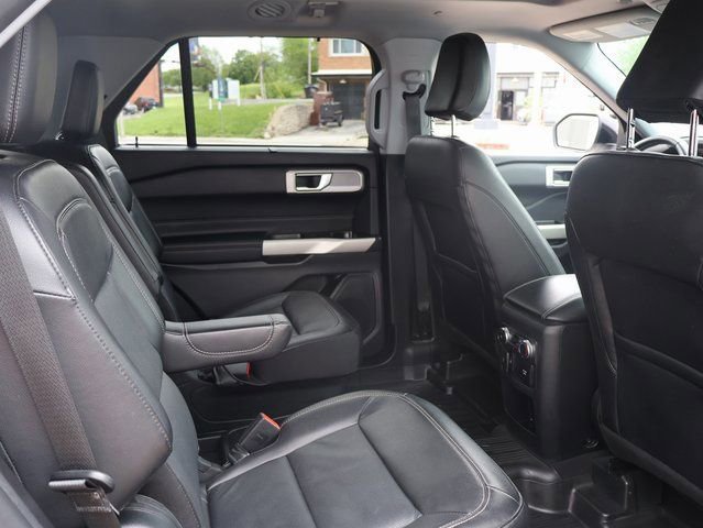 Used 2021 Ford Explorer Limited w/ Hybrid Equipment Group 310A AWD/4WD image 13