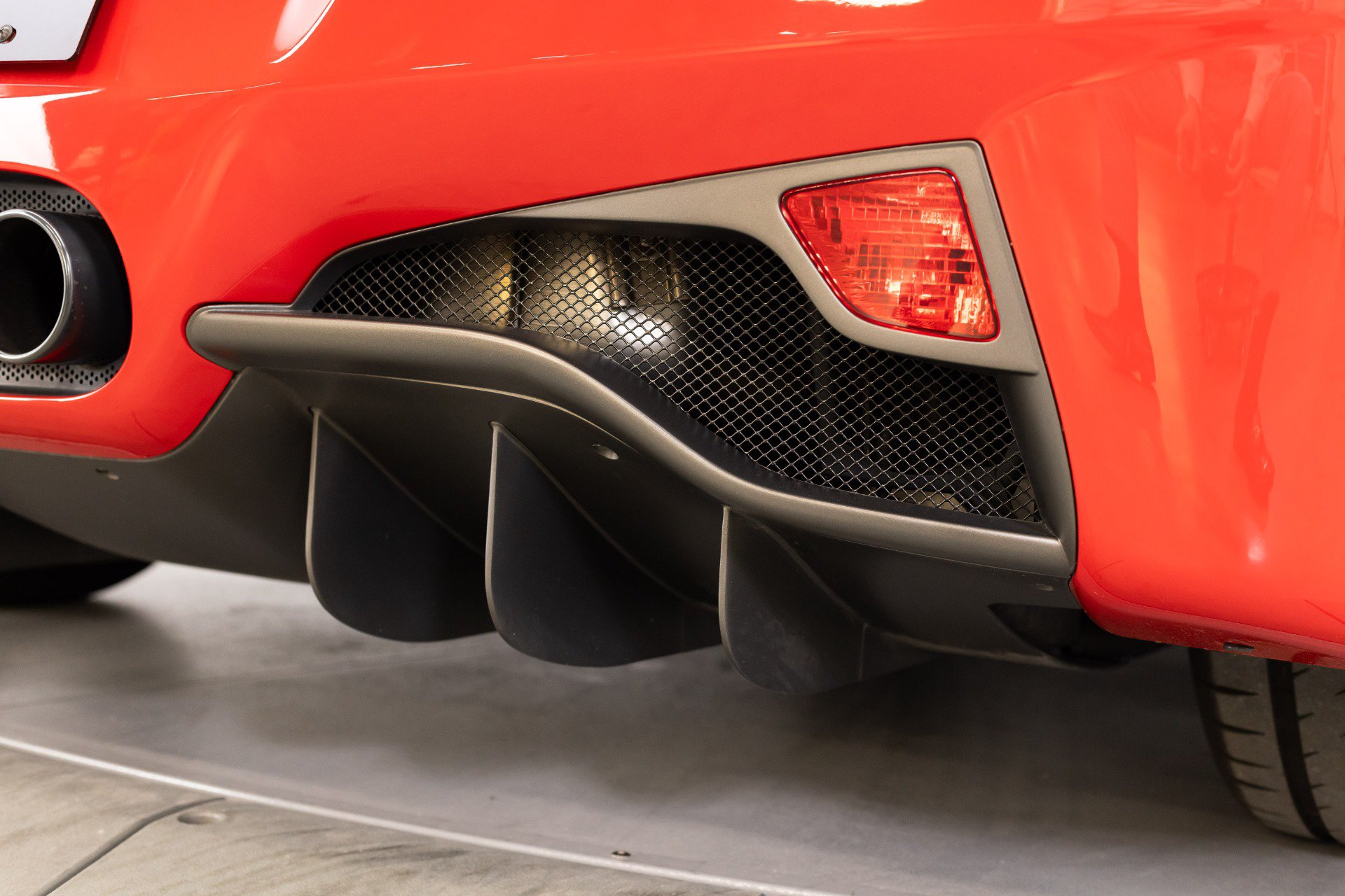 Certified 2014 Ferrari 458 Spider RWD image 46