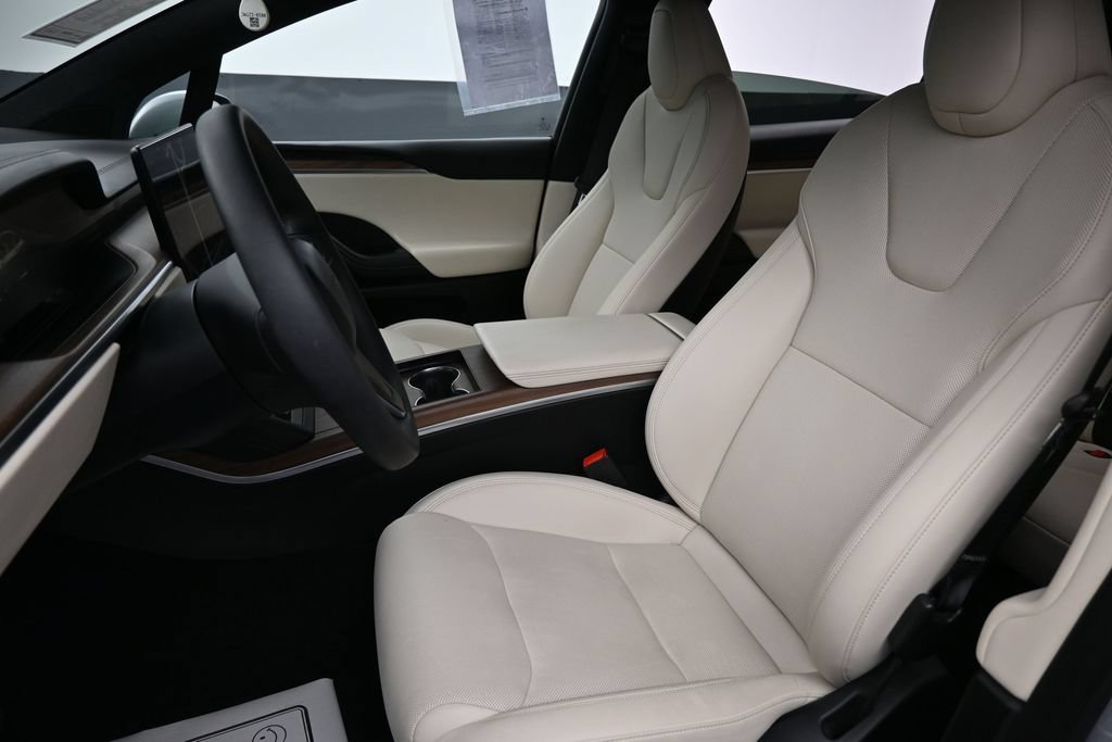 Used 2025 Tesla Model X AWD/4WD image 22