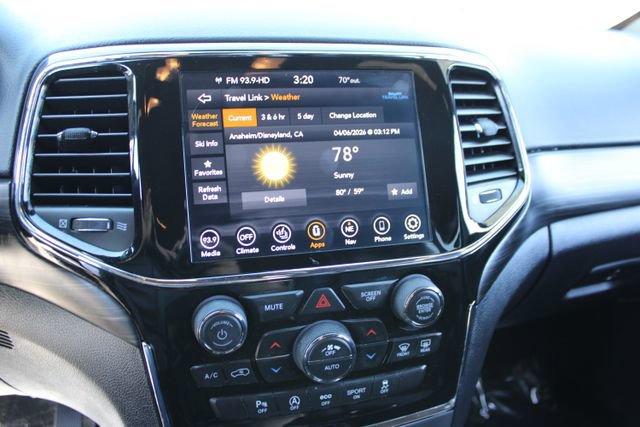 Used 2021 Jeep Grand Cherokee Laredo X image 27