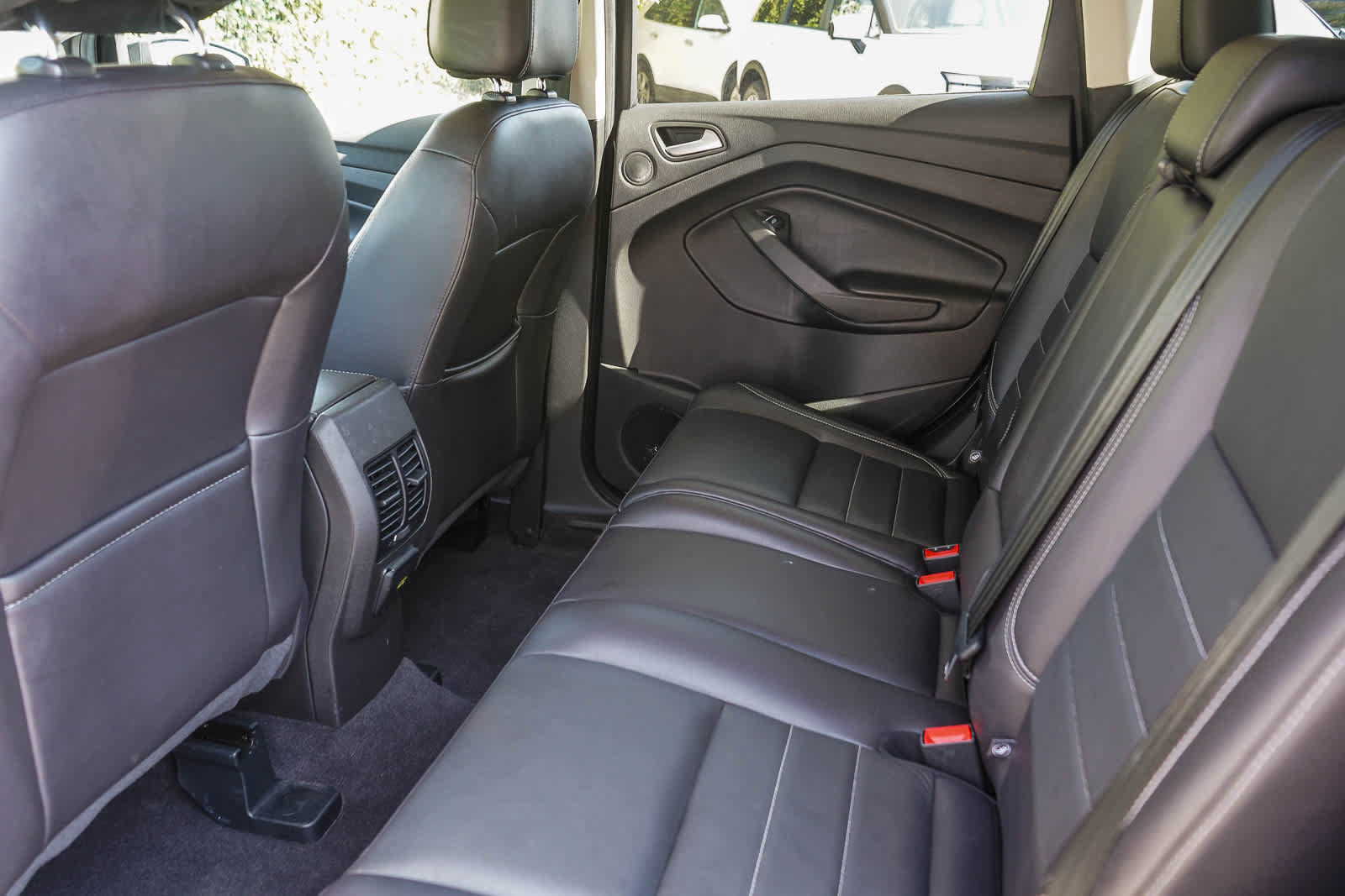 Used 2016 Ford Escape Titanium FWD image 18