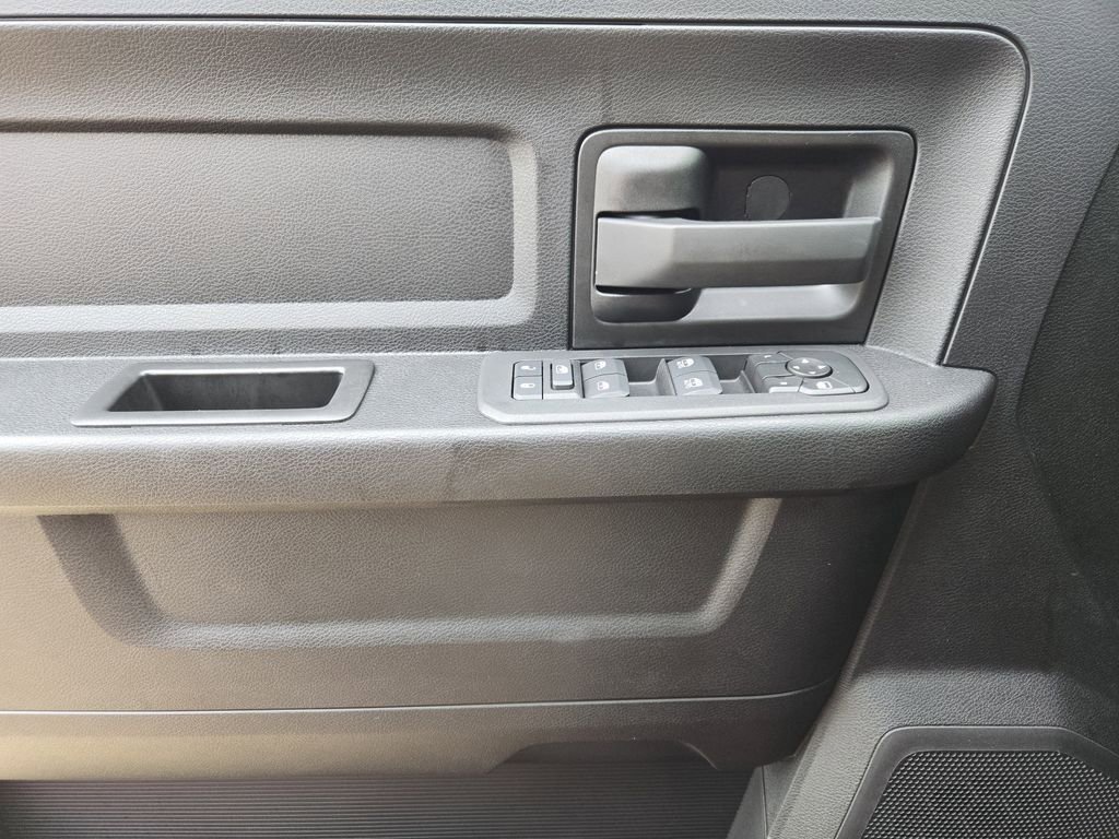 New 2026 RAM 2500 Tradesman AWD/4WD image 17
