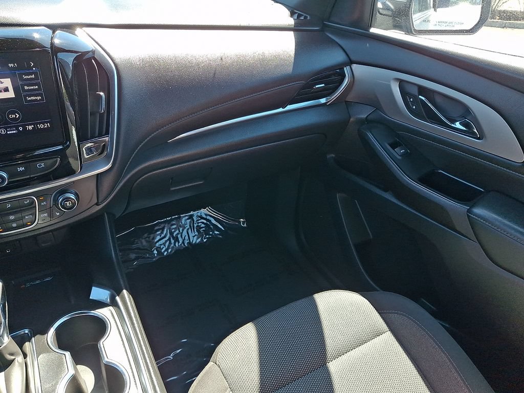 Used 2023 Chevrolet Traverse LT AWD/4WD image 17