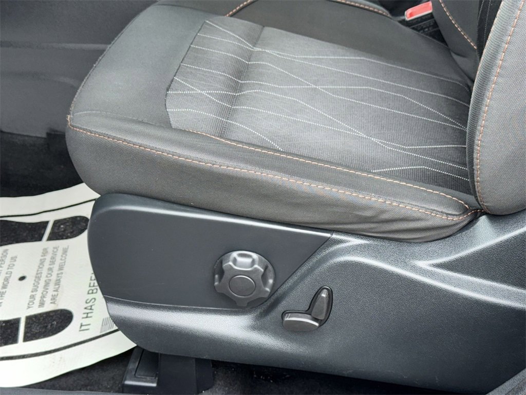 Used 2021 Ford EcoSport SE w/ SE Convenience Package image 14