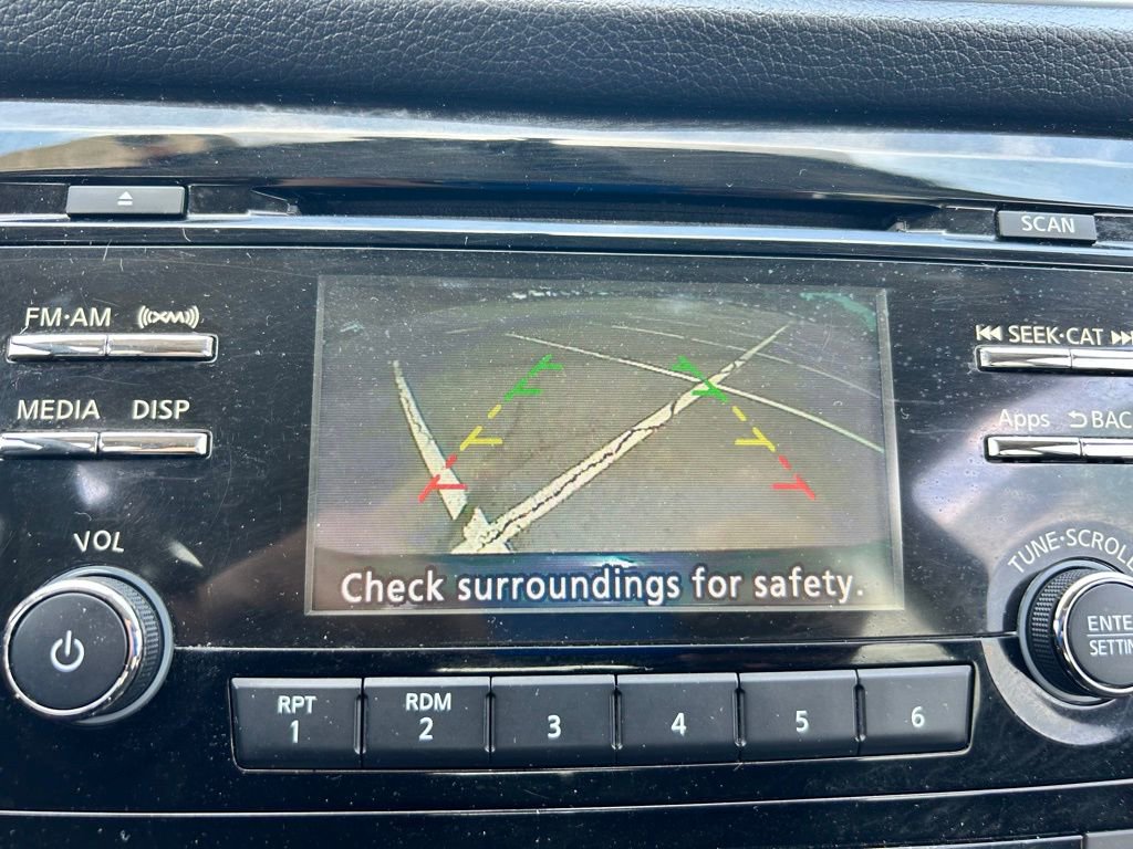 Used 2015 Nissan Rogue SV AWD/4WD image 26