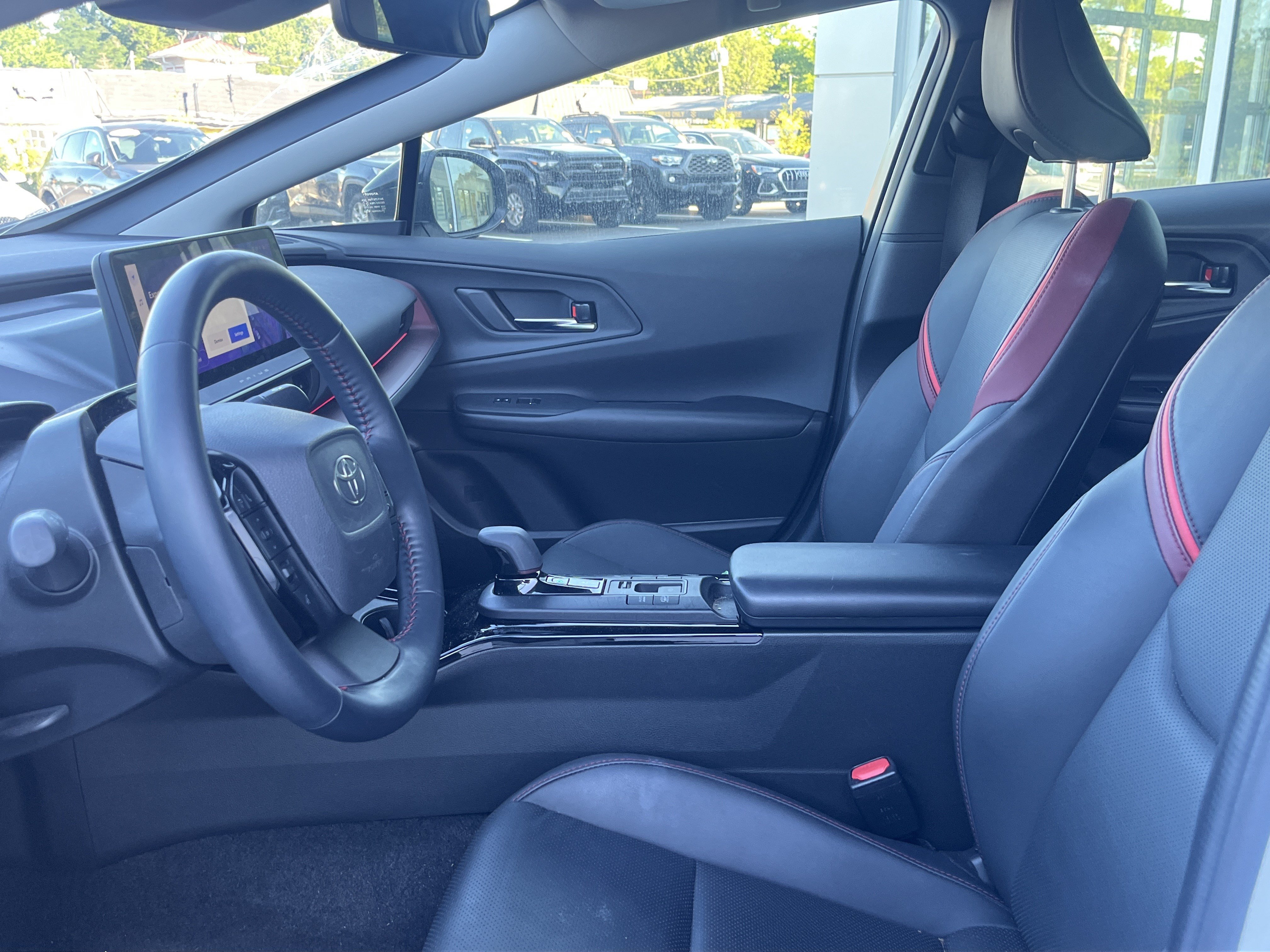 Certified 2023 Toyota Prius Prime FWD image 5