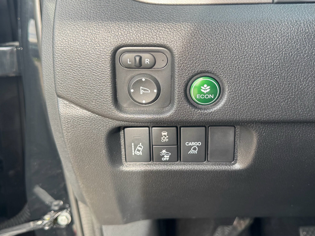 Certified 2025 Honda Ridgeline Sport image 12