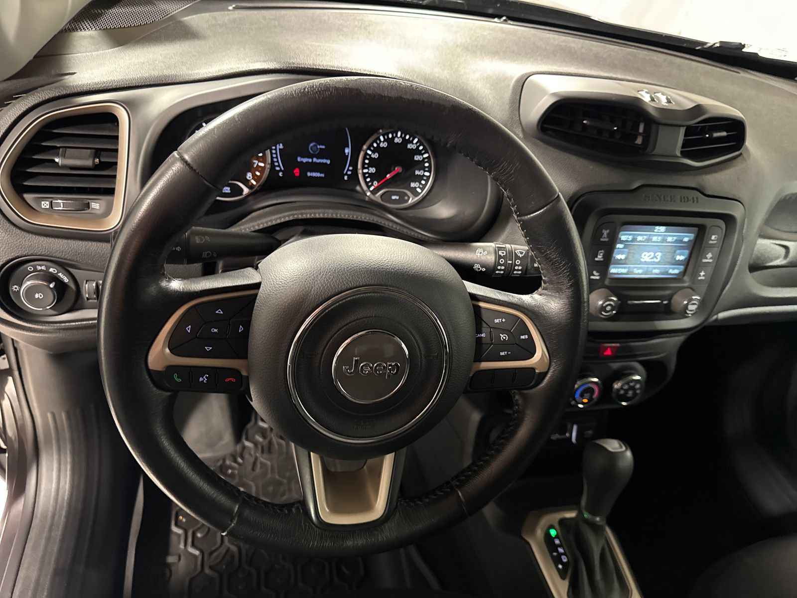 Used 2017 Jeep Renegade Latitude w/ Trailer Tow Group AWD/4WD image 19