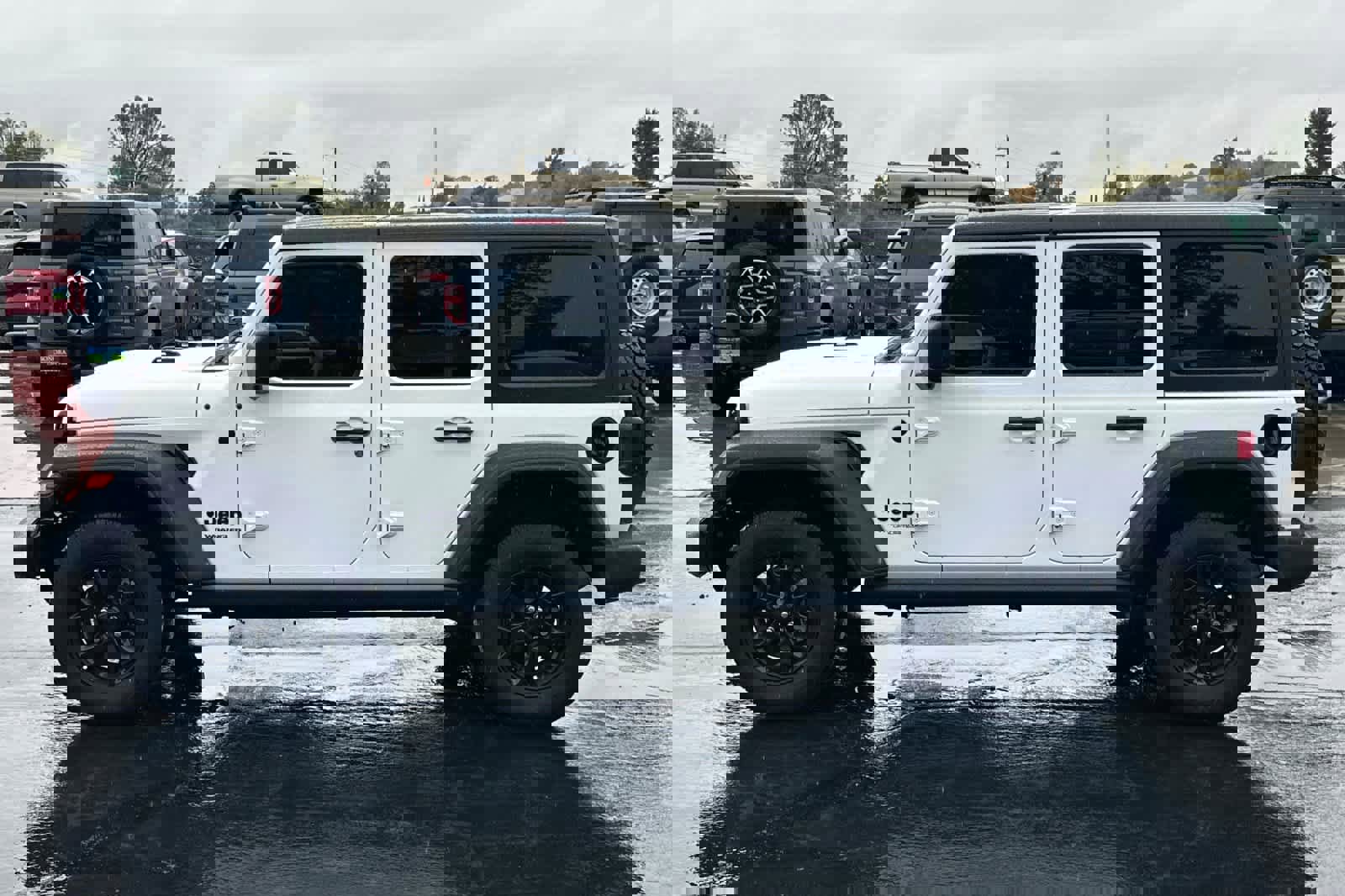 Used 2022 Jeep Wrangler Unlimited Sport image 7