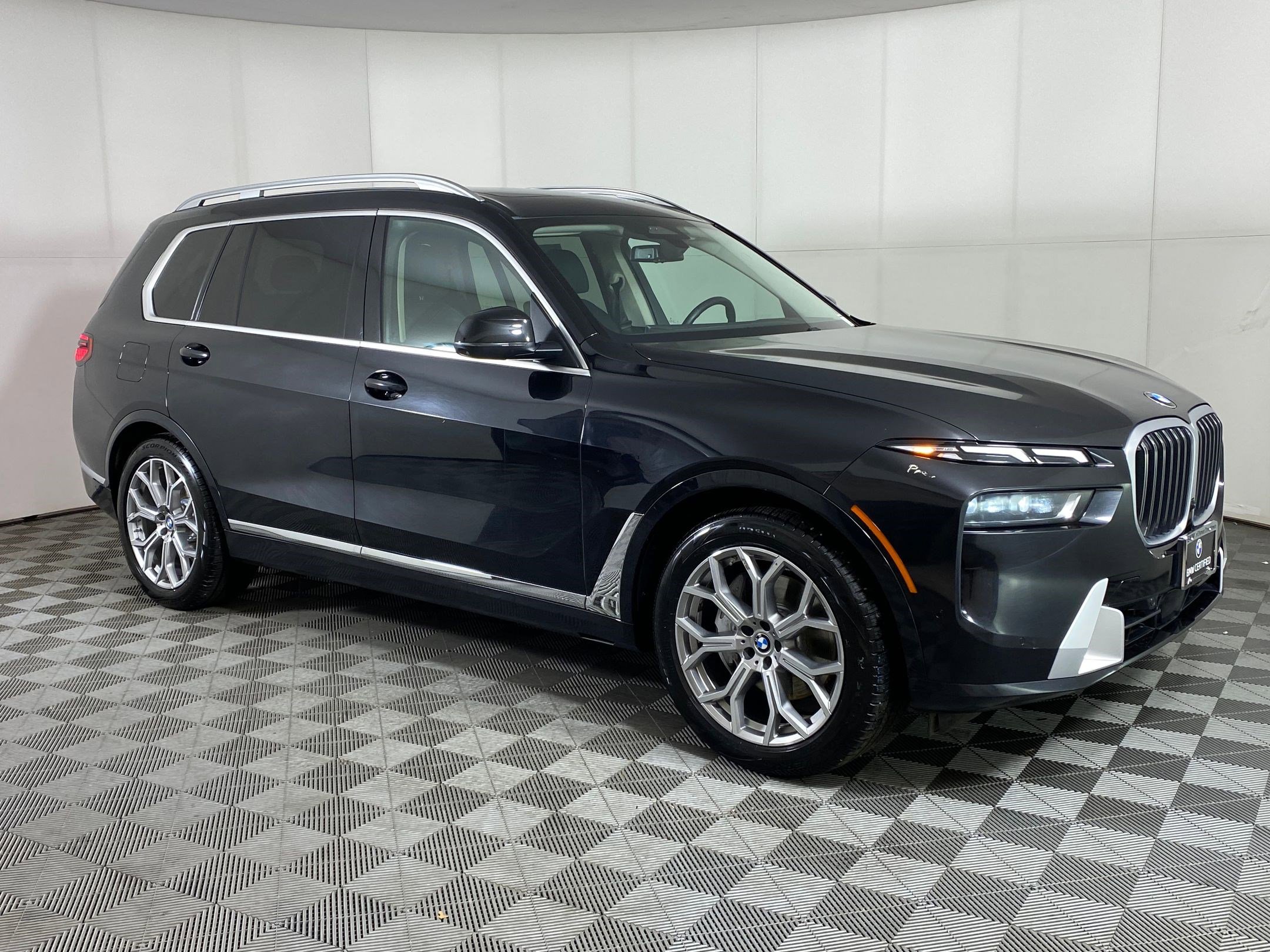 Certified 2025 BMW X7 xDrive40i image 7