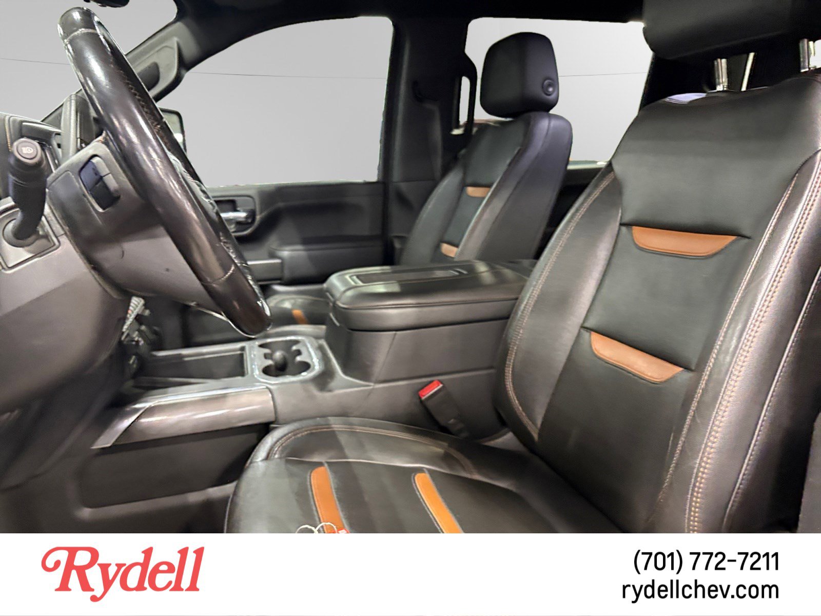 Used 2020 GMC Sierra 2500 AT4 w/ AT4 Premium Package AWD/4WD image 5