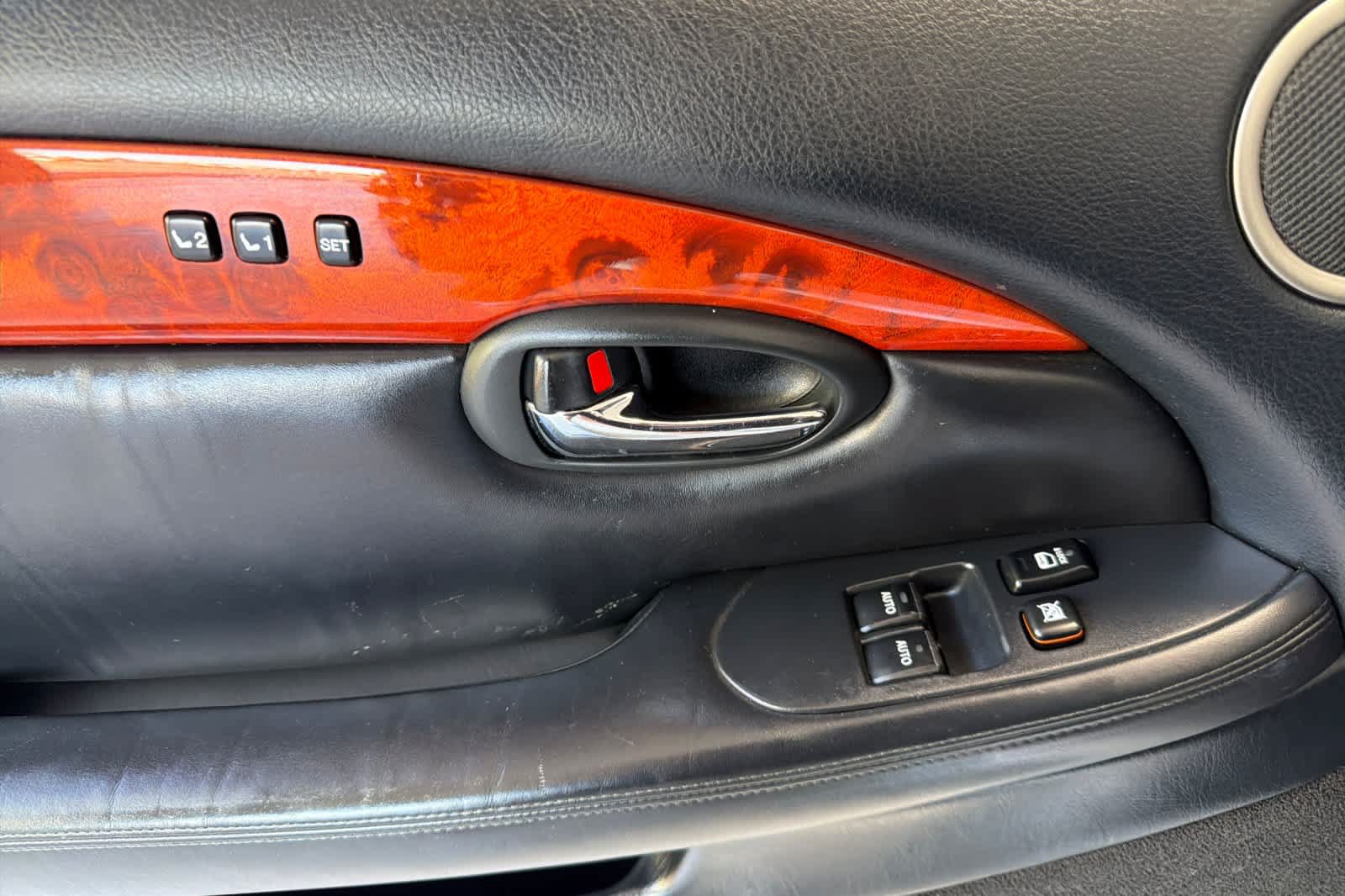 Used 2007 Lexus SC 430 Convertible RWD image 12